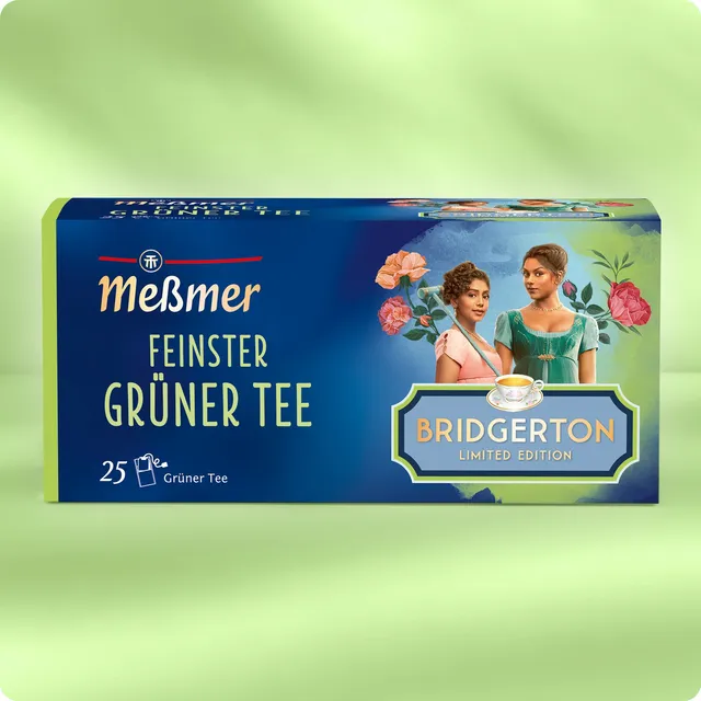 me-mer-gr-ner-tee-classic-moments image 1