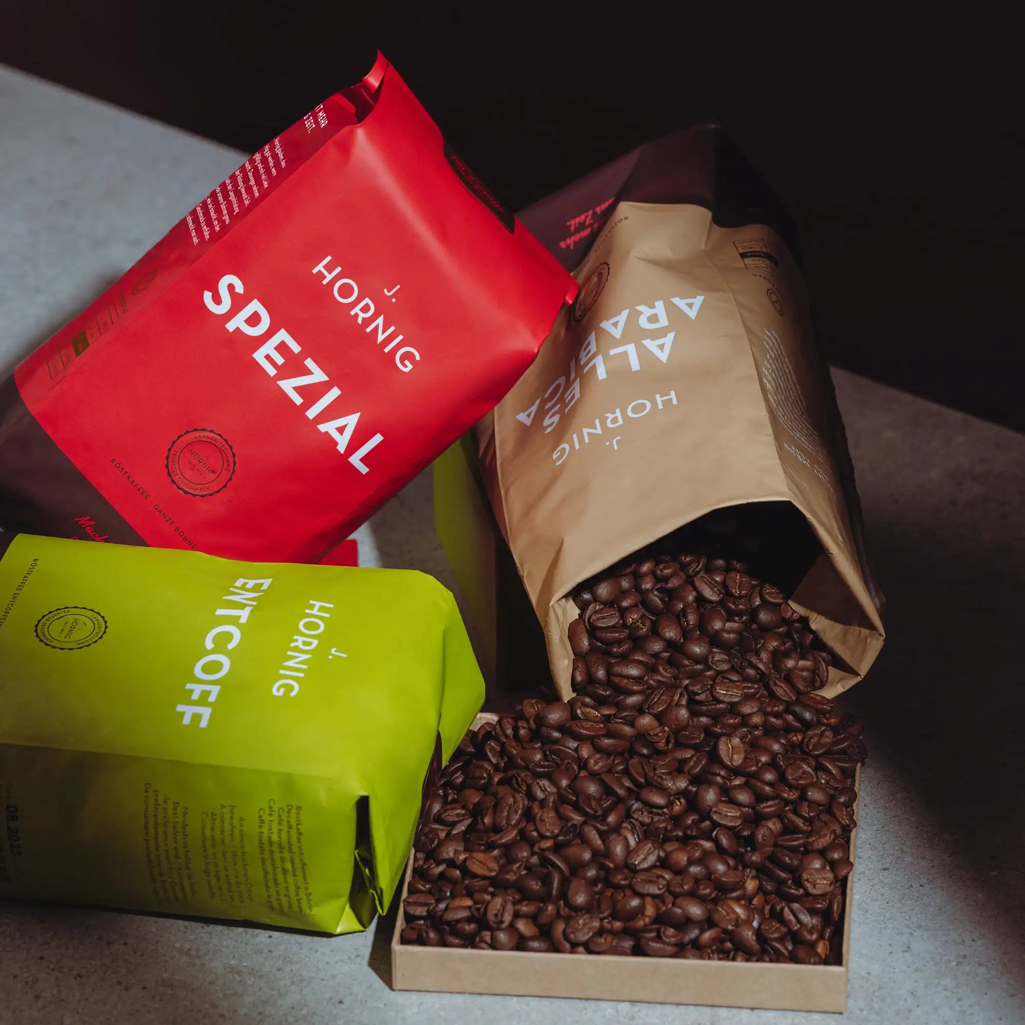 j-hornig-spezial-ganze-bohne-mild-w-rziger-kaffee image 3