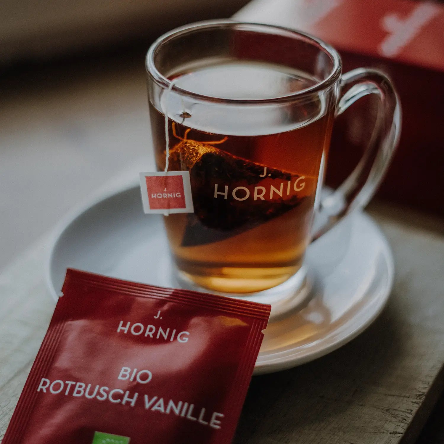 j-hornig-bio-rotbusch-vanille-25-bio-pyramidenbeutel-rooibos image 3