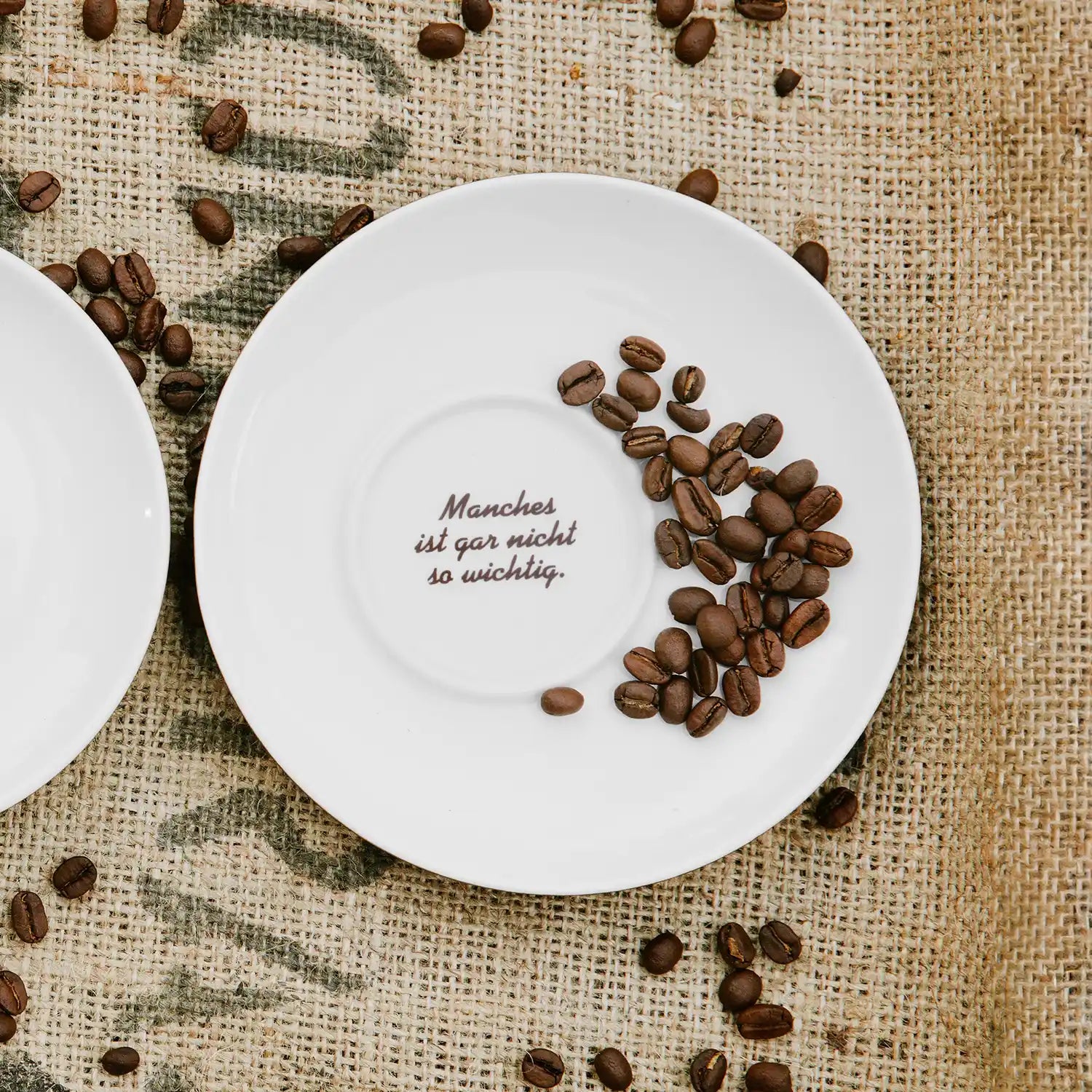 j-hornig-milchkaffeetasse-untertasse-braun-porzellan image 2